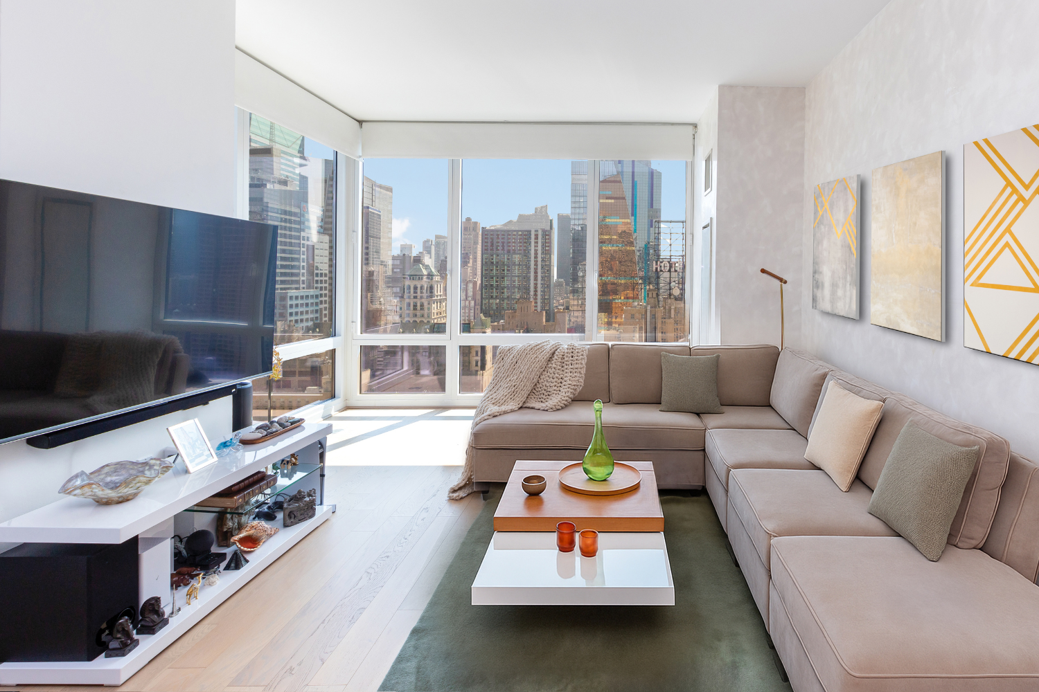 247 W 46th Street 3104