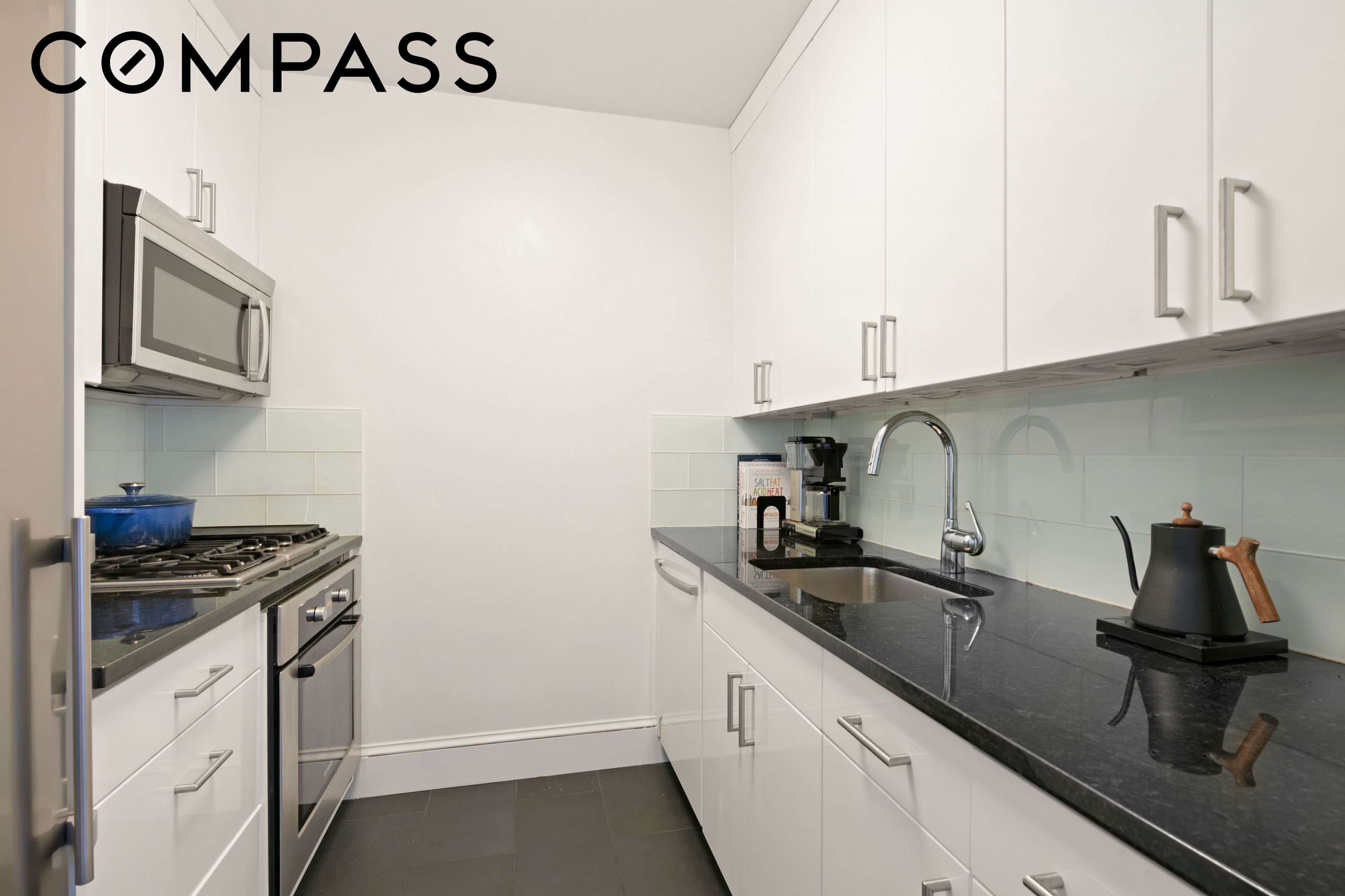300 E 64th Street 21B