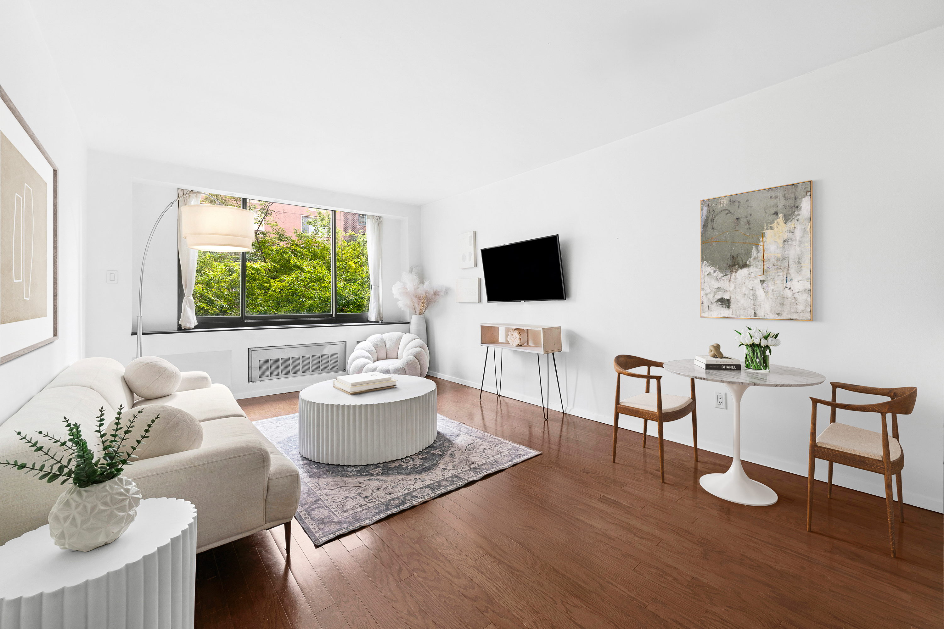 300 Albany Street 4K