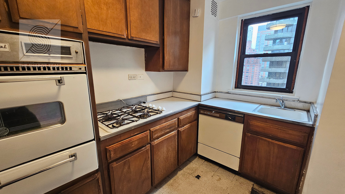 301 E 48th Street 14H