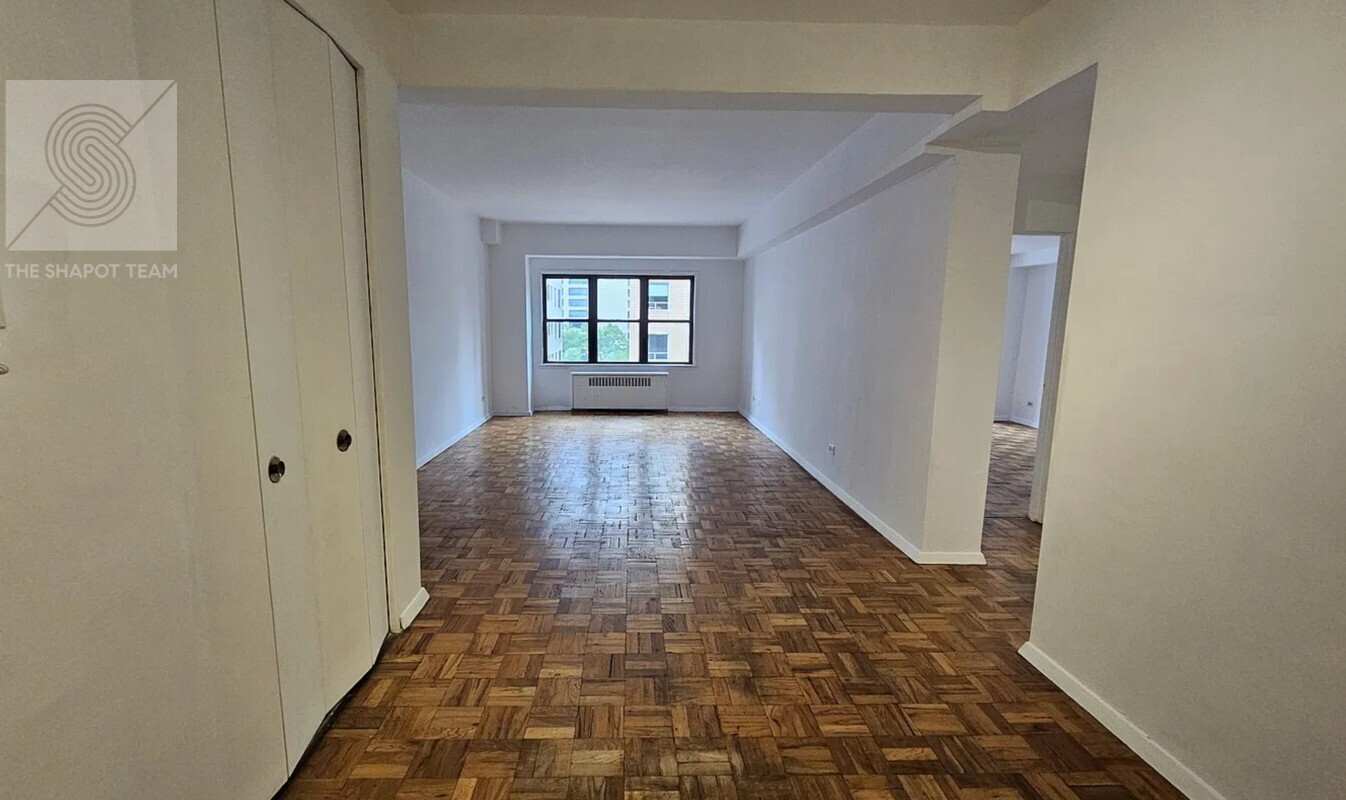 301 E 48th Street 14H