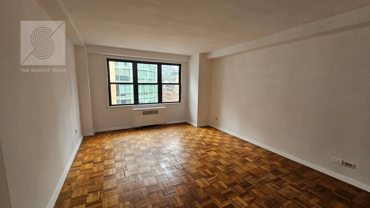 301 E 48th Street 14H