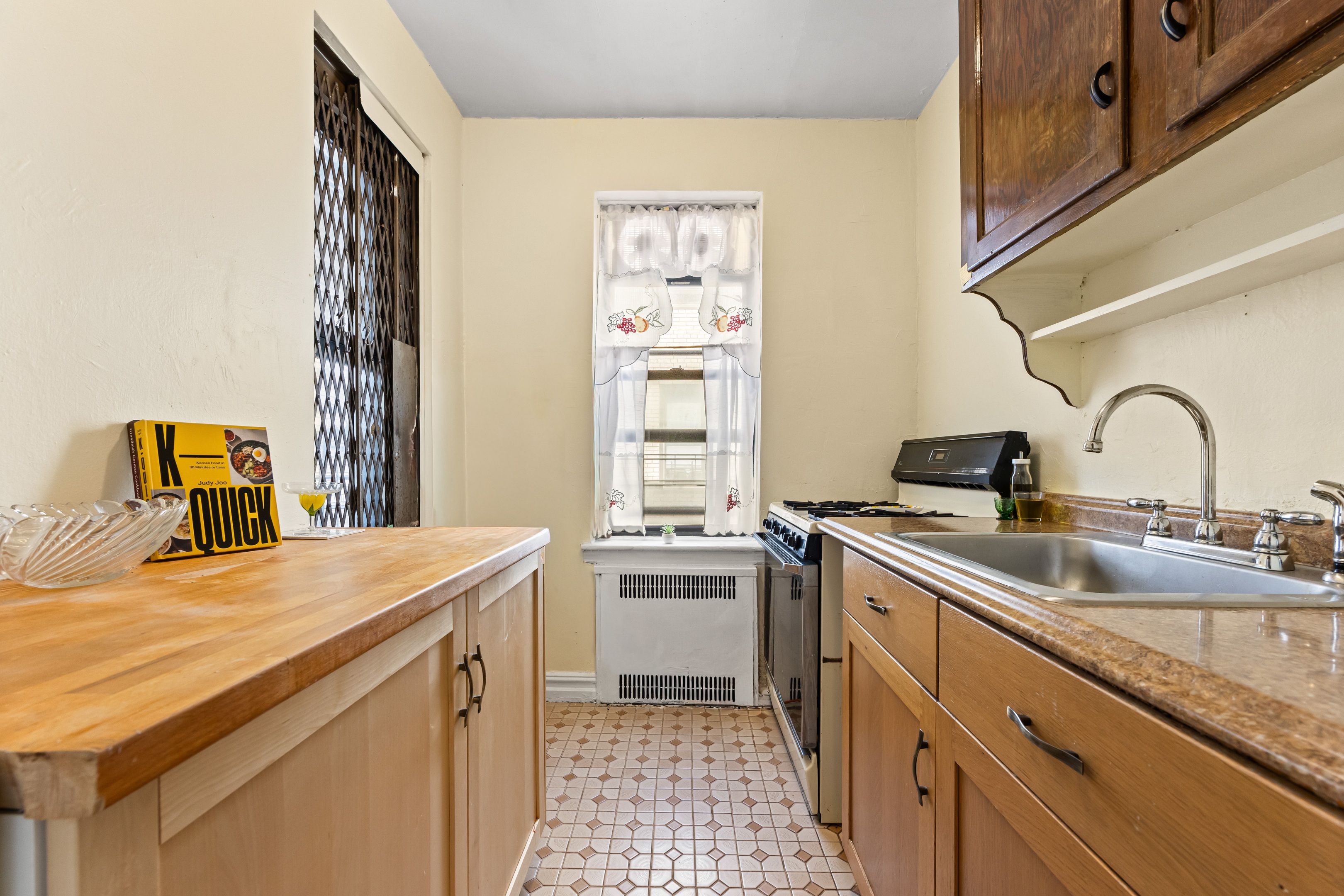 35-35 75th Street 522