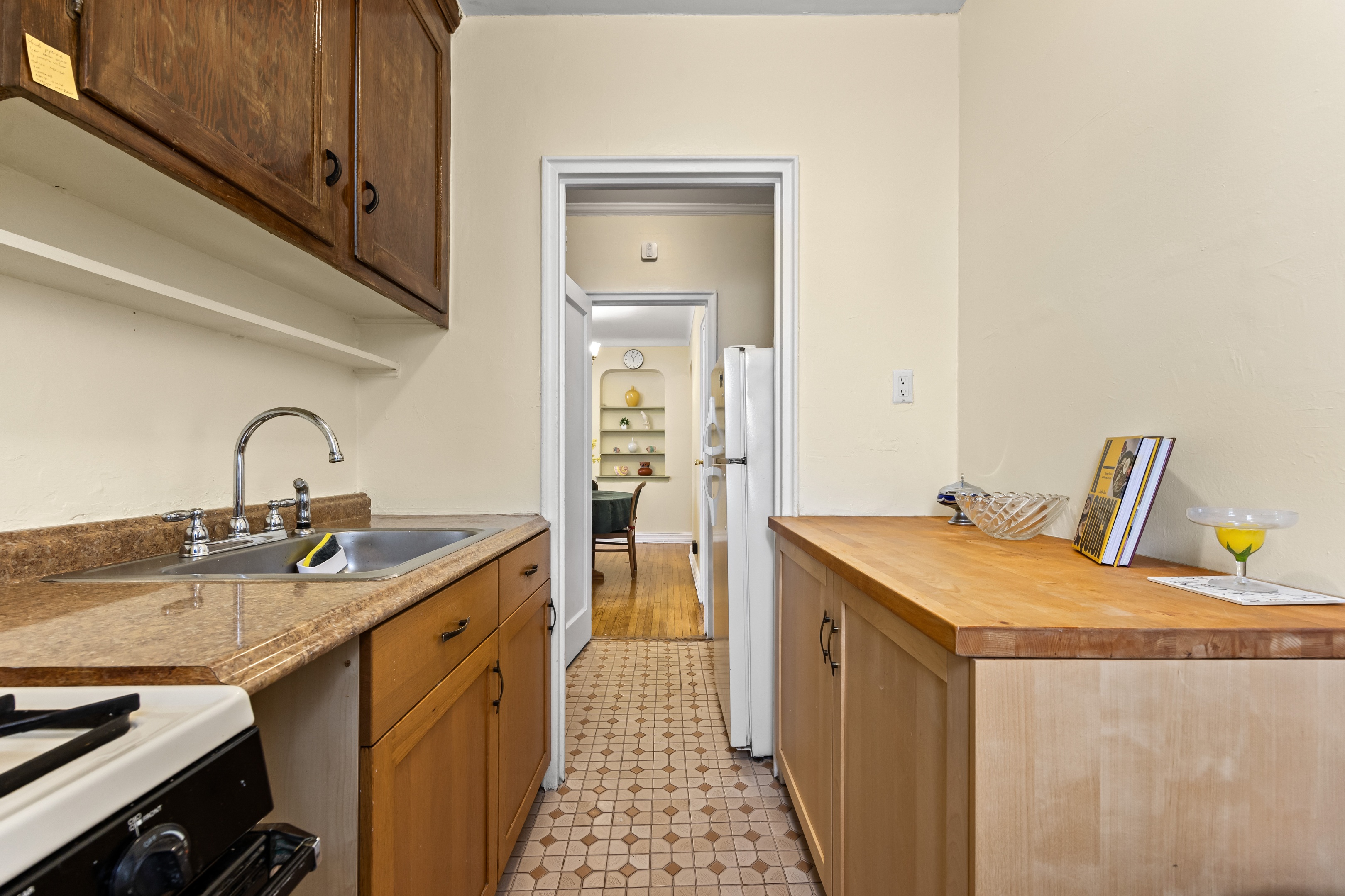 35-35 75th Street 522