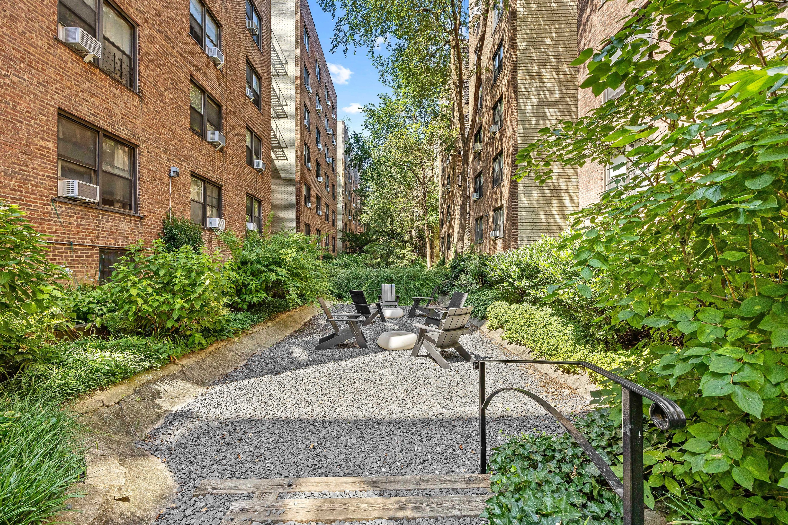 35-35 75th Street 522