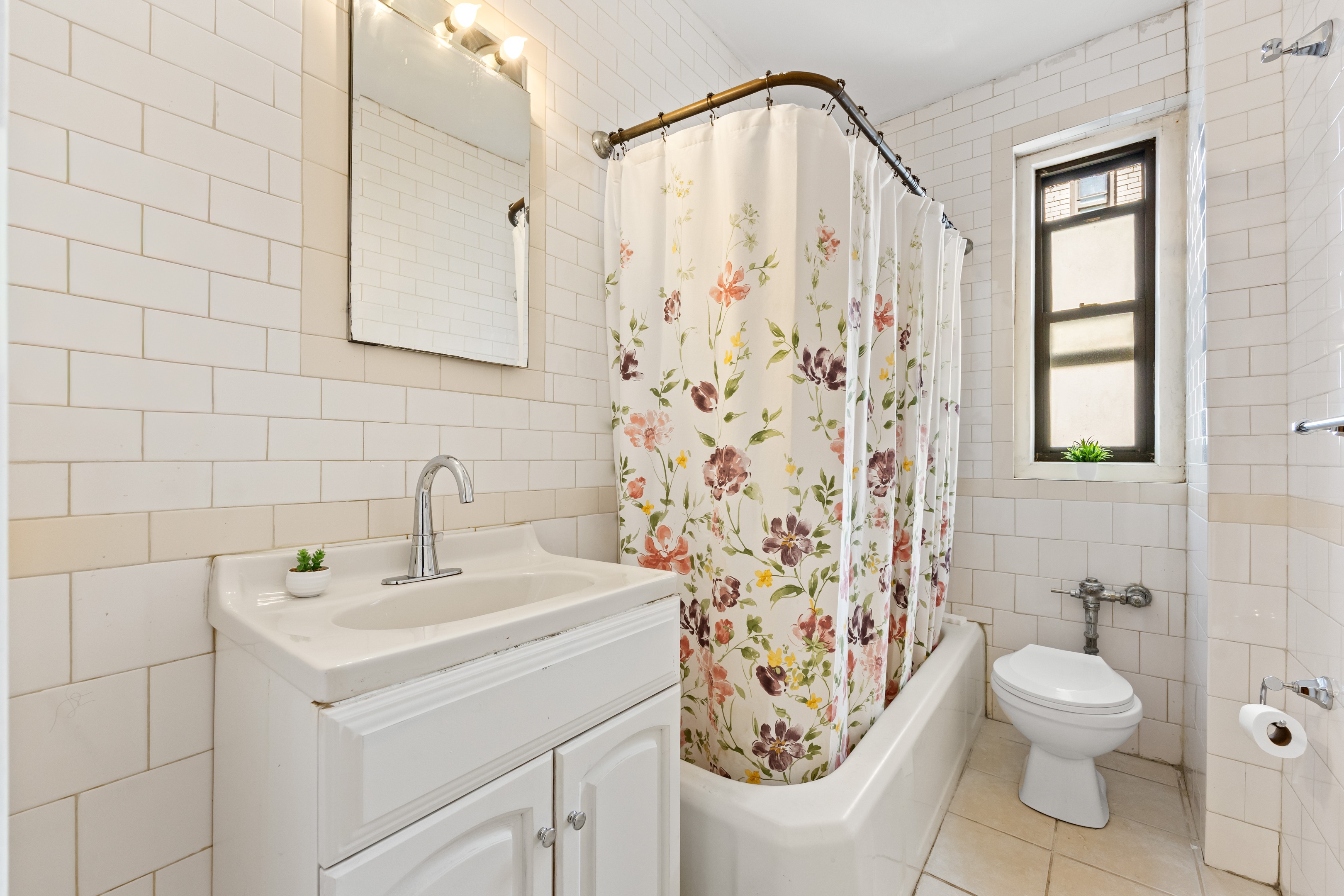 35-35 75th Street 522