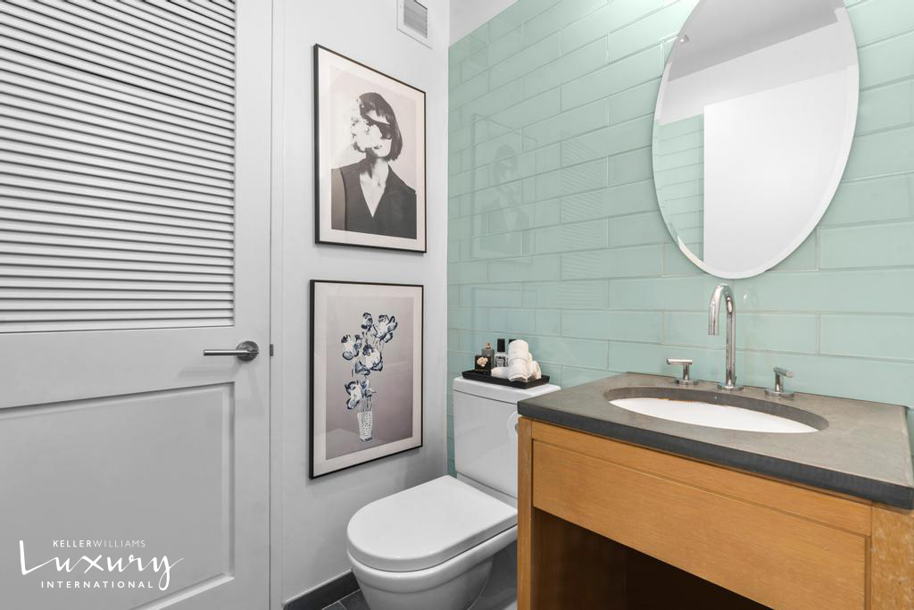 310 W 52nd Street 5J