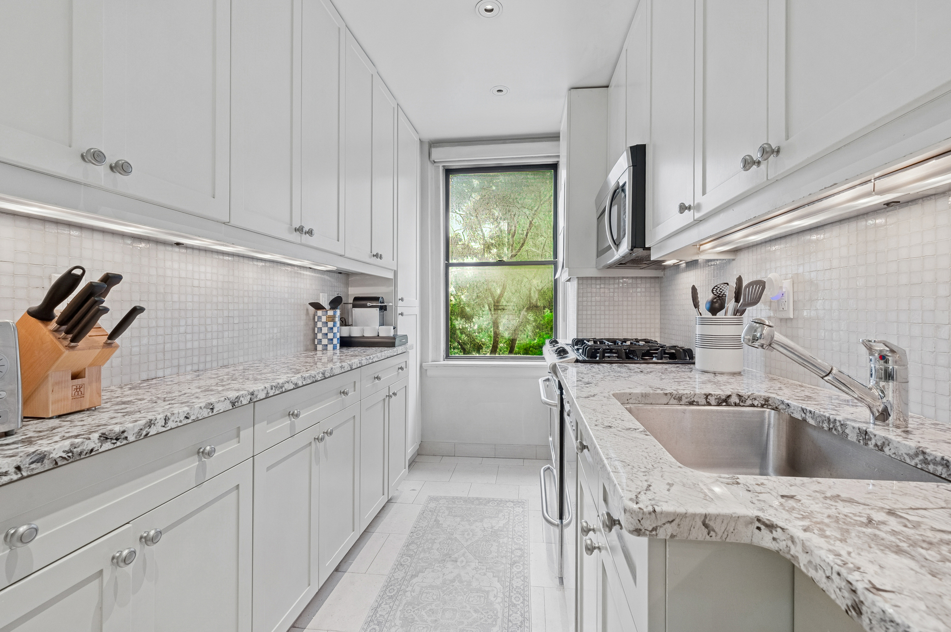 865 United Nations Plaza 6E