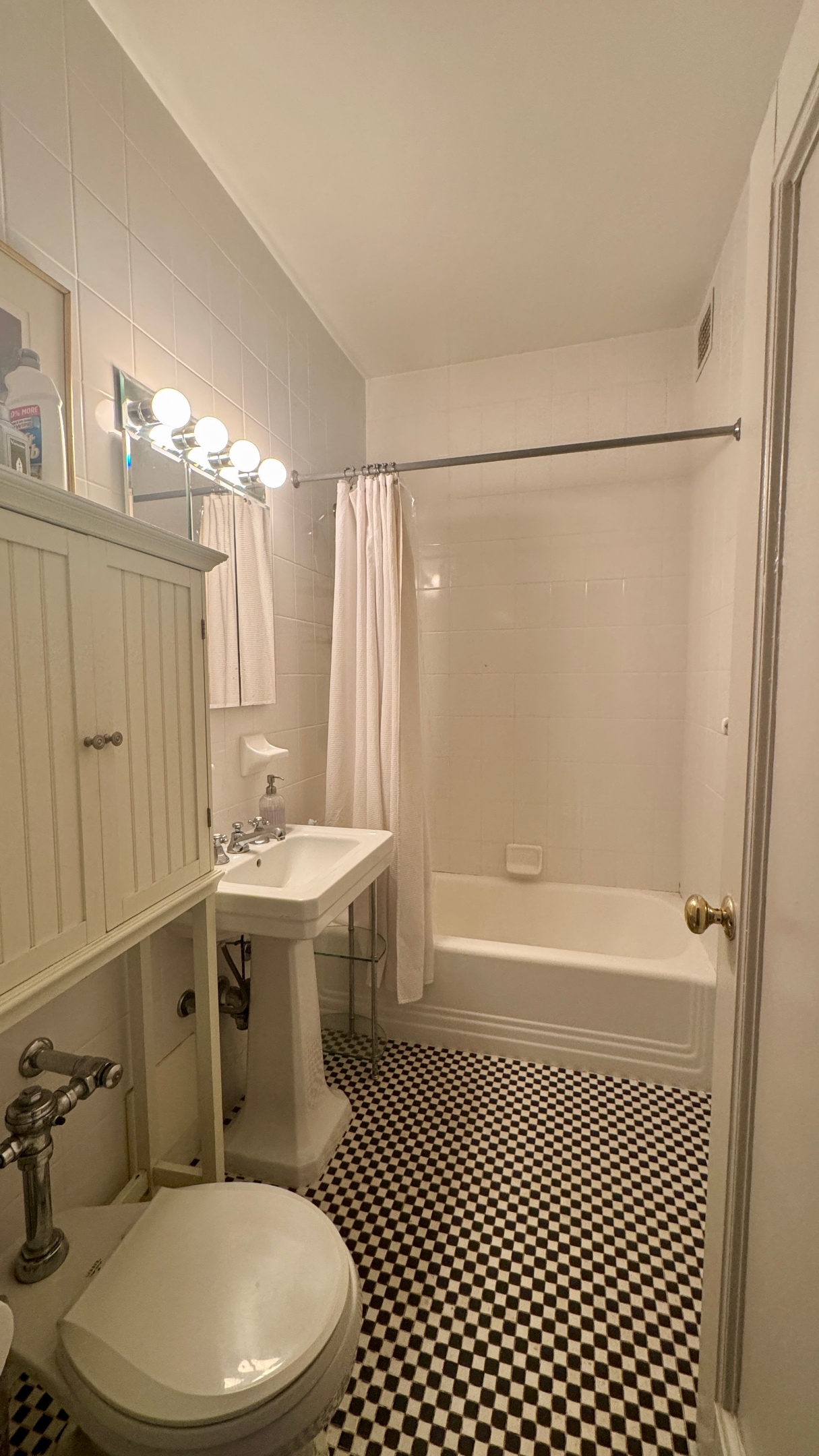 276 Riverside Drive 6E