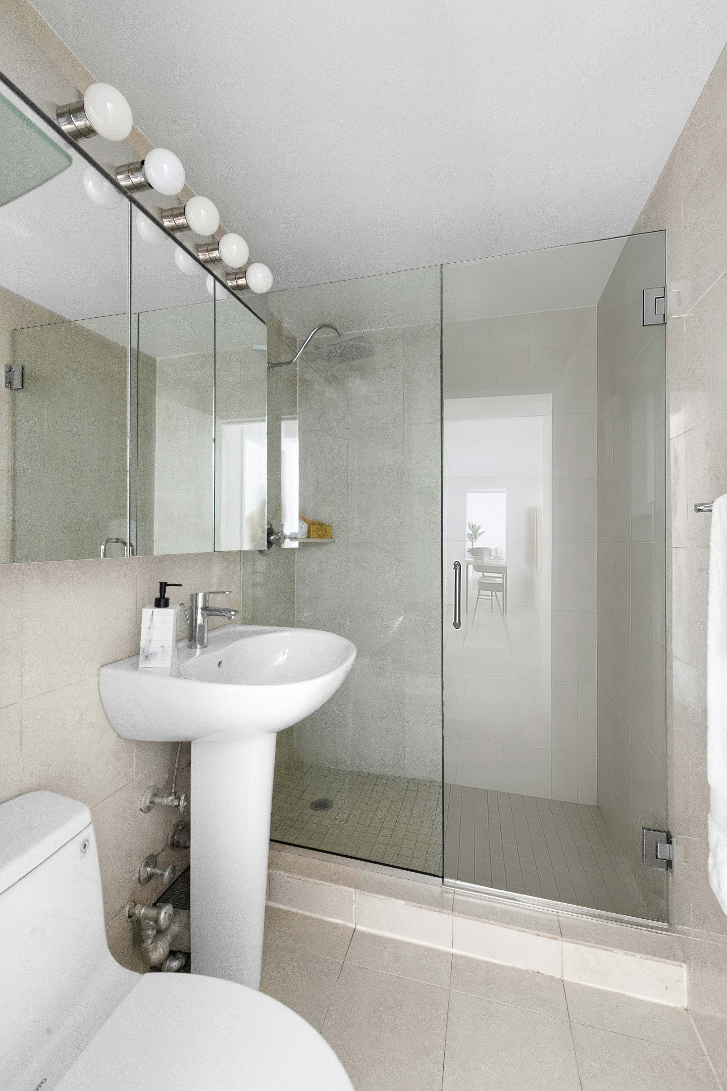 305 E 72nd Street 3DS