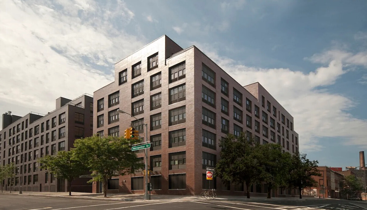 58 Metropolitan Avenue 2-B