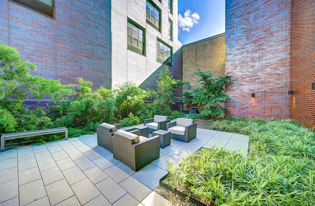 58 Metropolitan Avenue 2-B