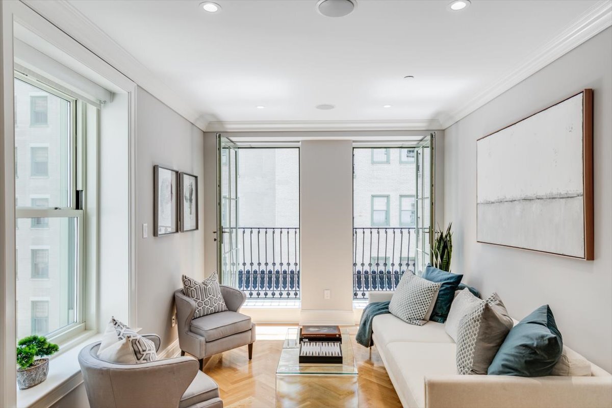 1 Central Park S 1406