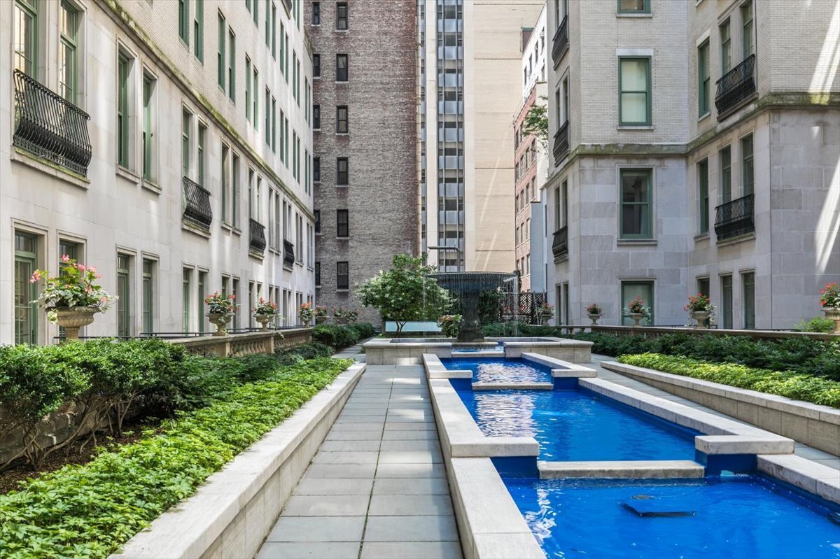1 Central Park S 1406