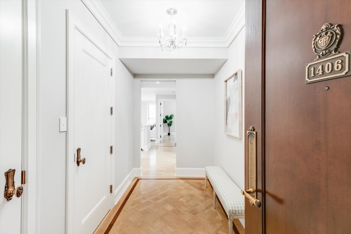 1 Central Park S 1406