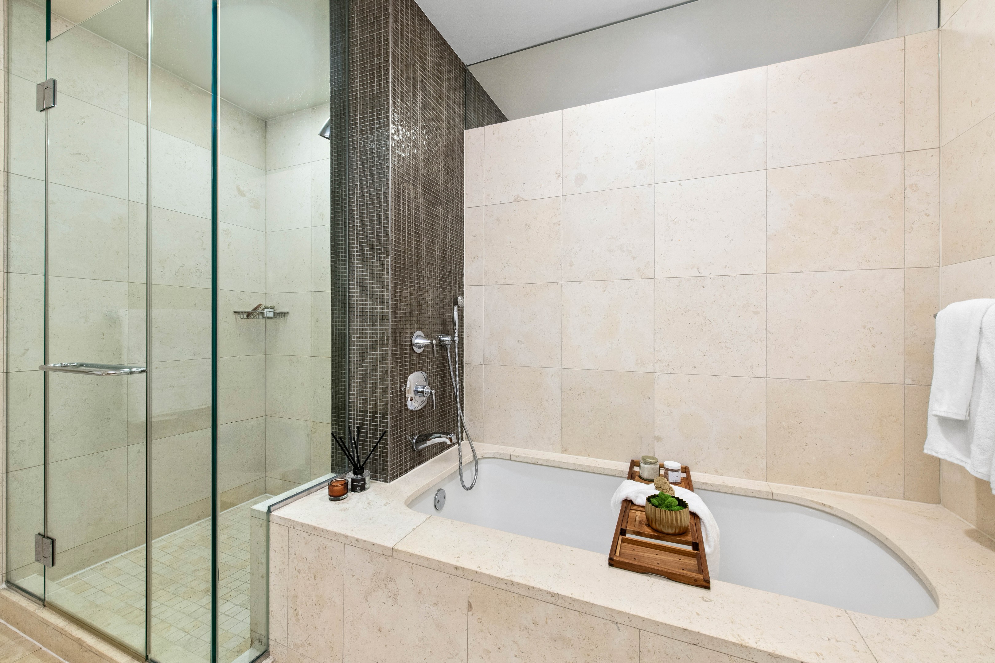 70 Little West Street 22G