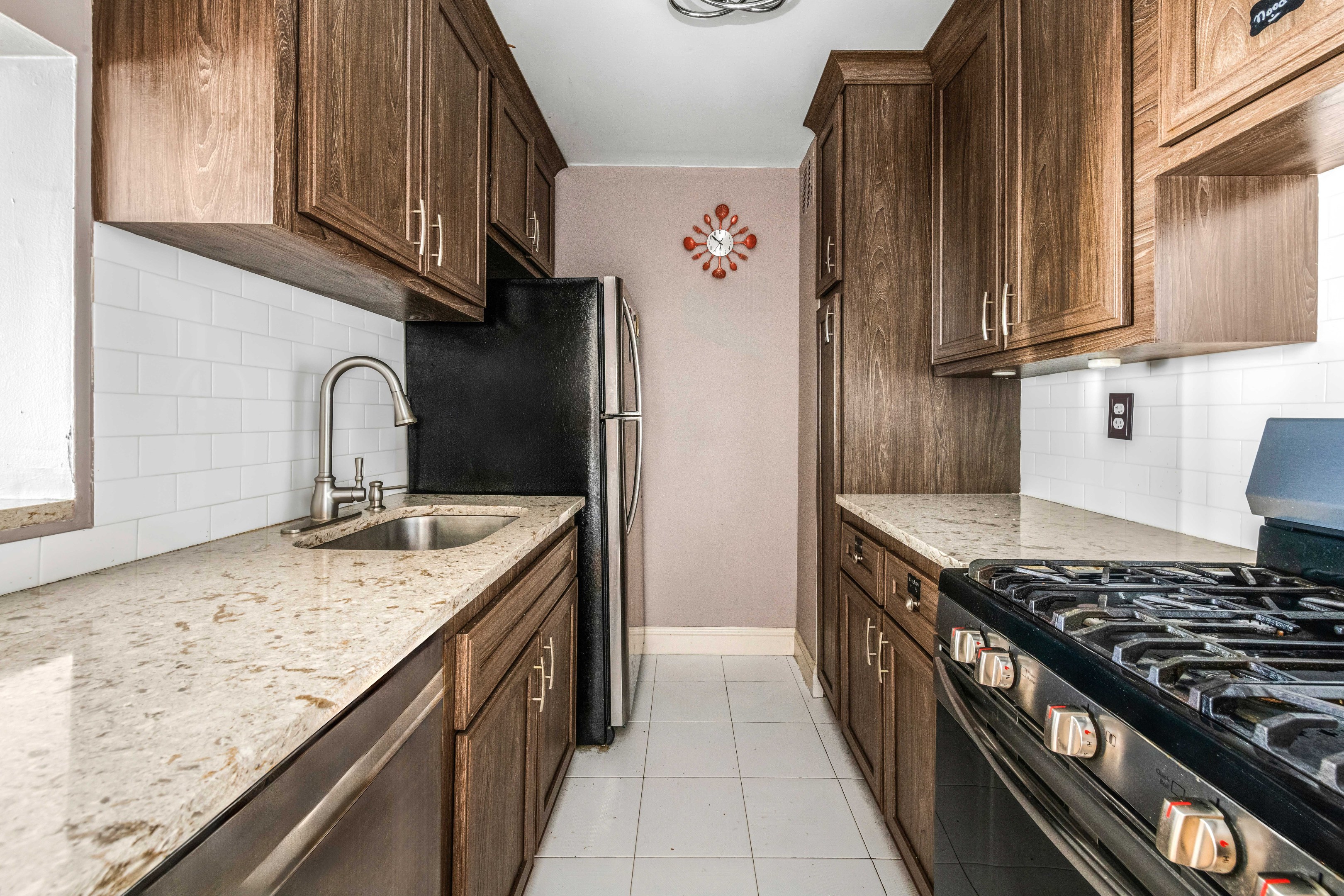 1874 Pelham Parkway S 5B
