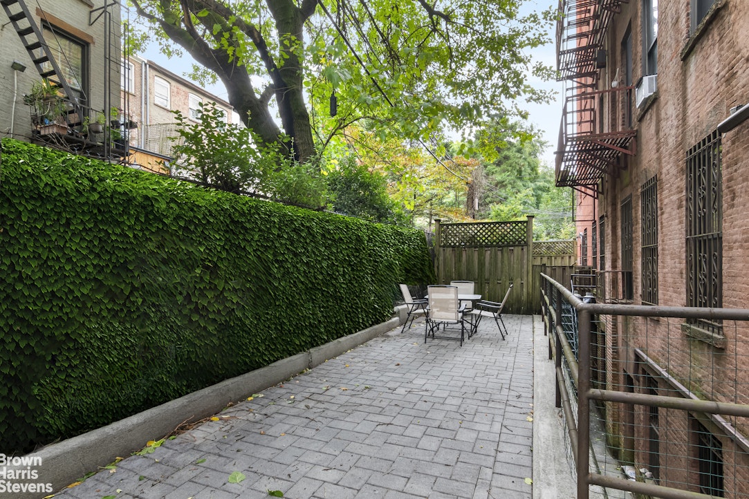 11 STERLING Place 1A