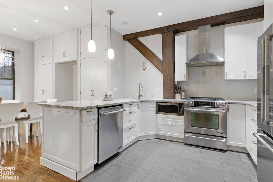 11 STERLING Place 1A