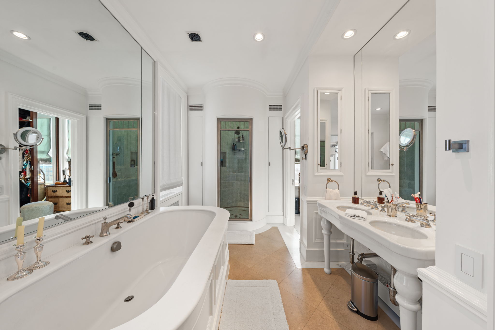 32 E 64th Street 9W