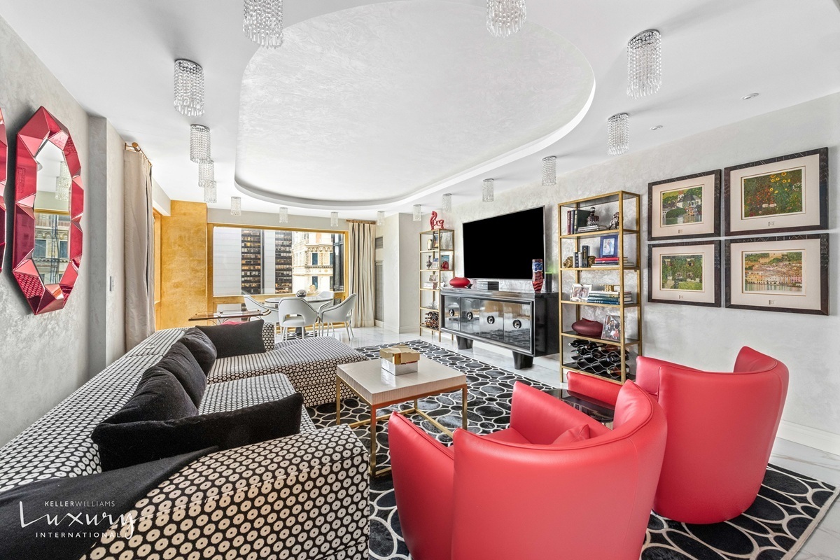 721 Fifth Avenue 32H