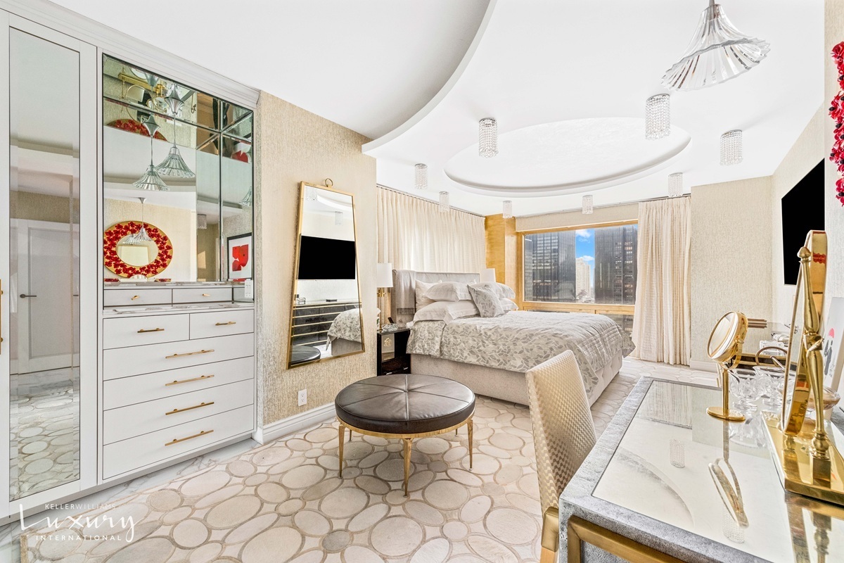 721 Fifth Avenue 32H