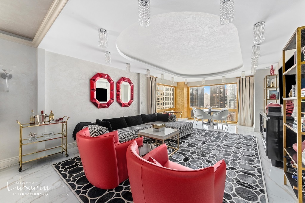 721 Fifth Avenue 32H