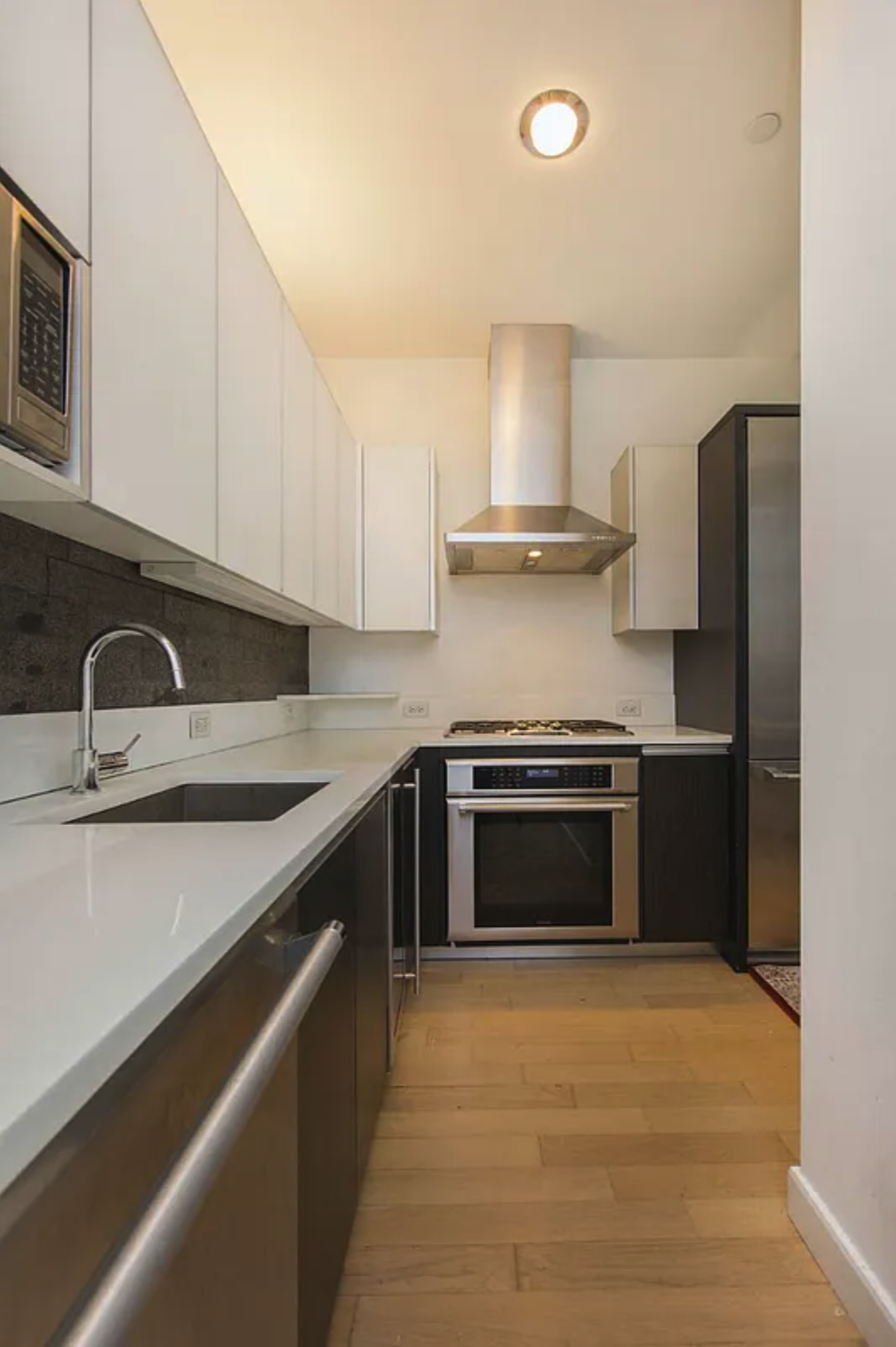 247 W 46th Street 302