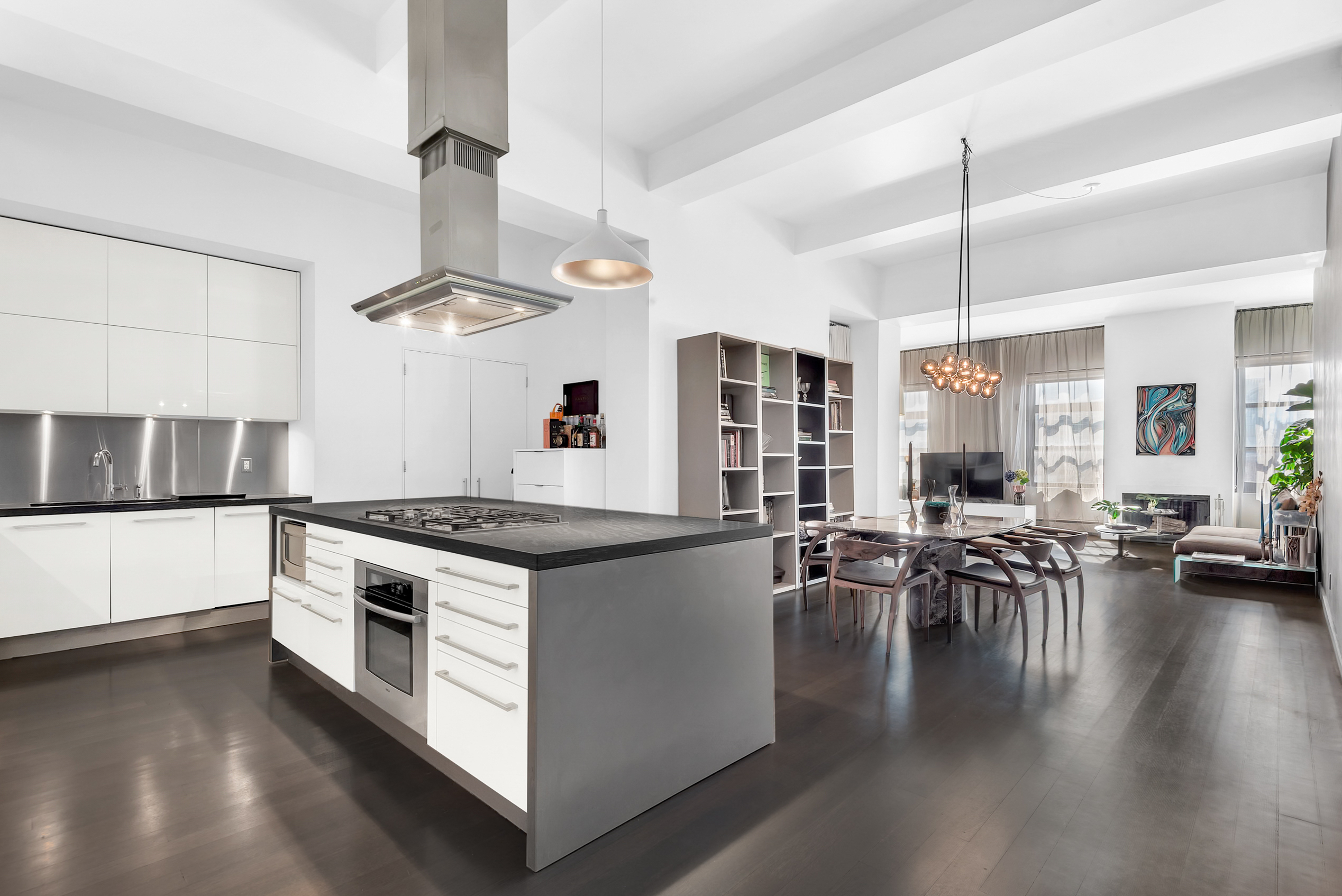 529 W 42nd Street 6S