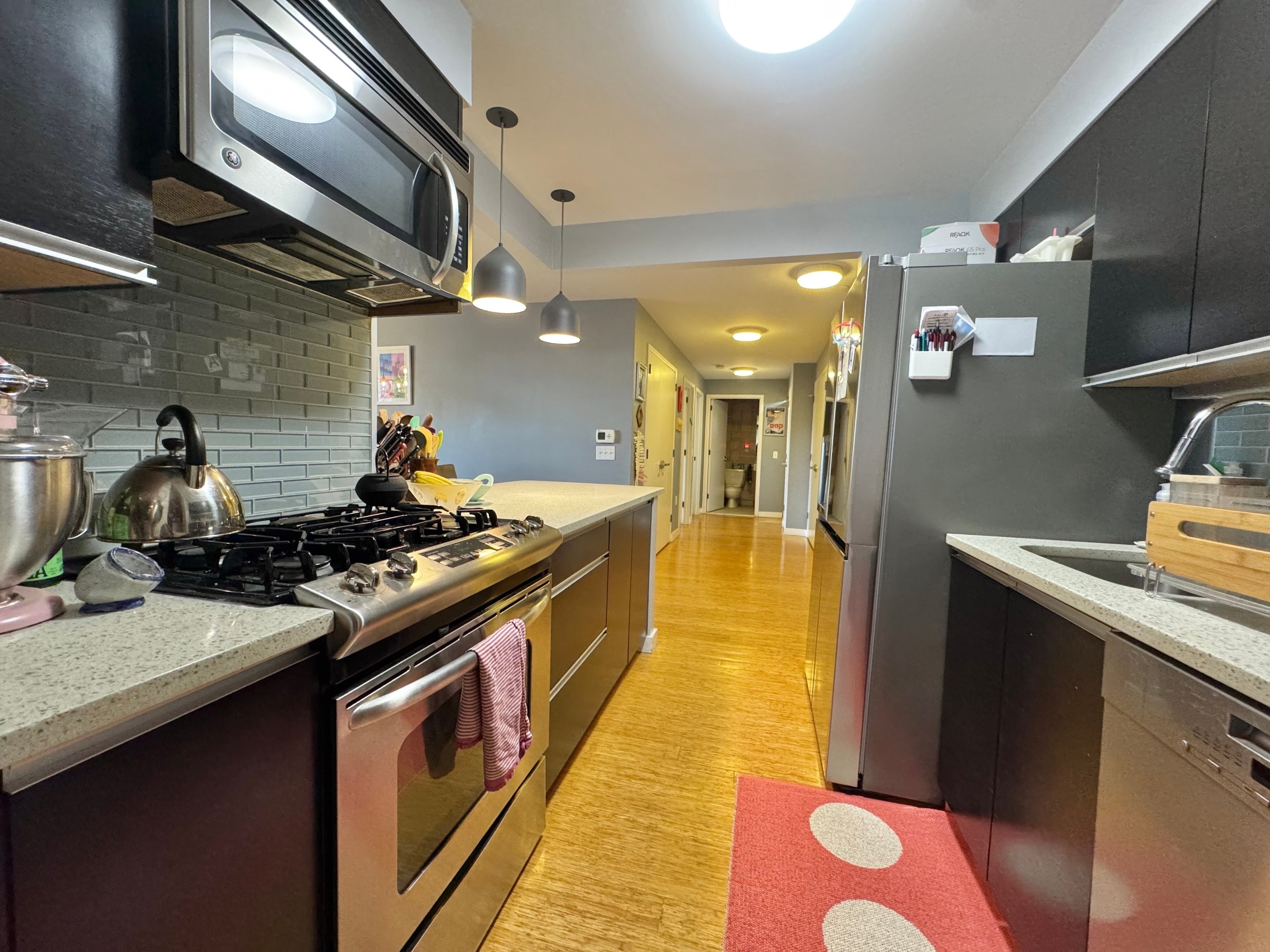 212 S Oxford Street 8G