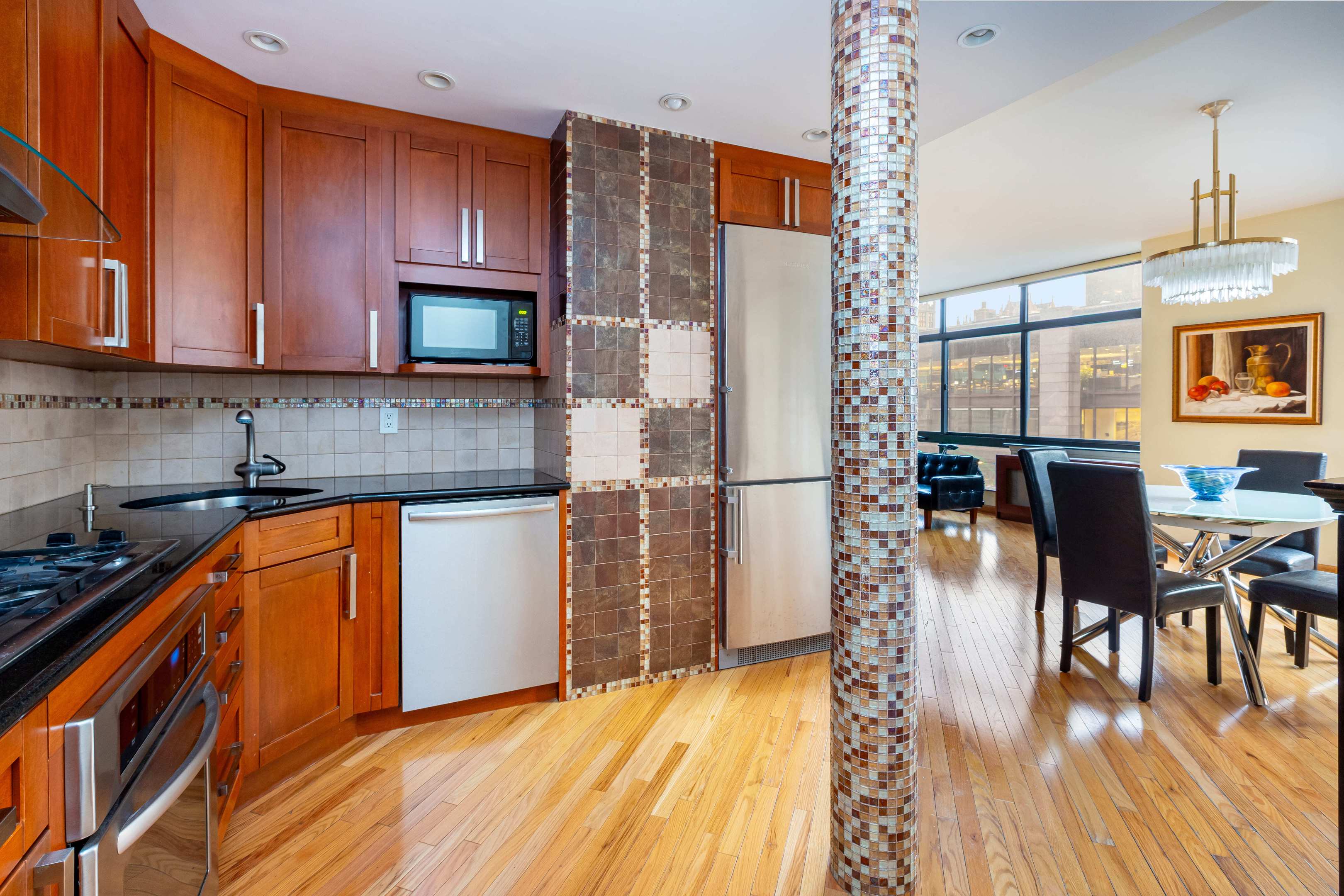 303 E 43rd Street 14A