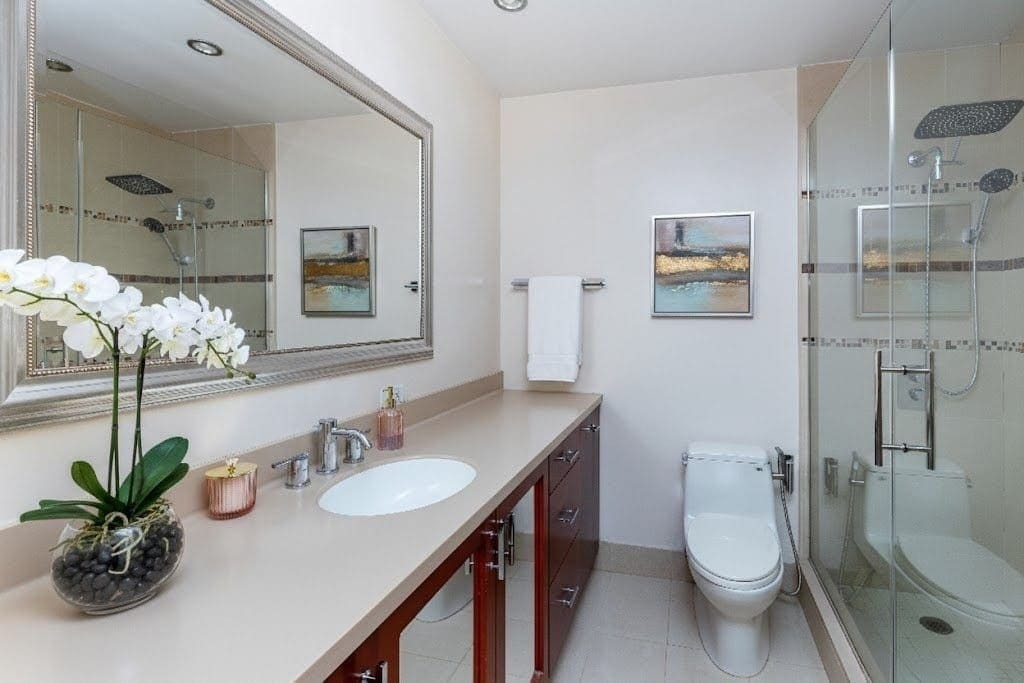 303 E 43rd Street 14A