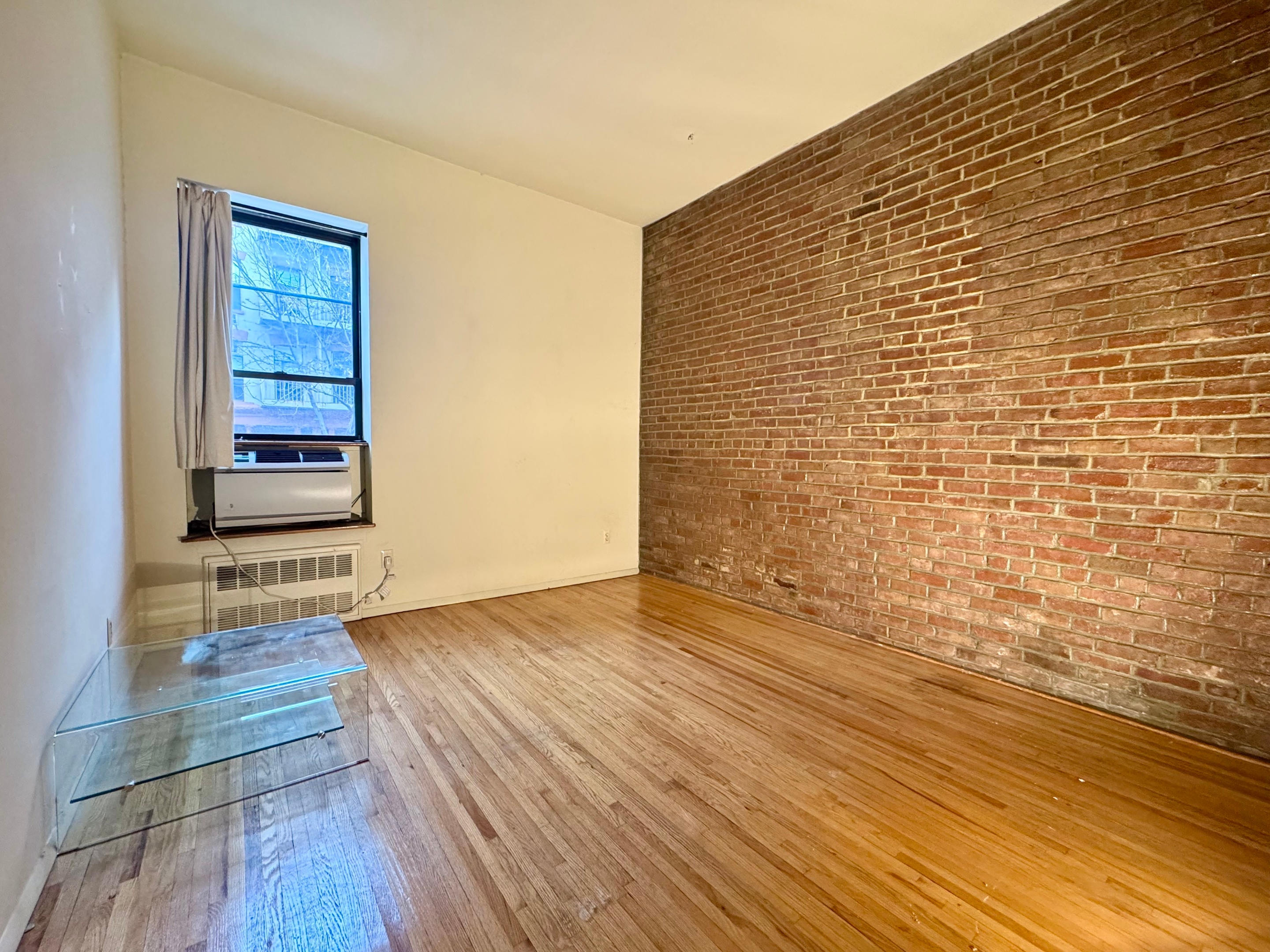 681 Greenwich Street 1B