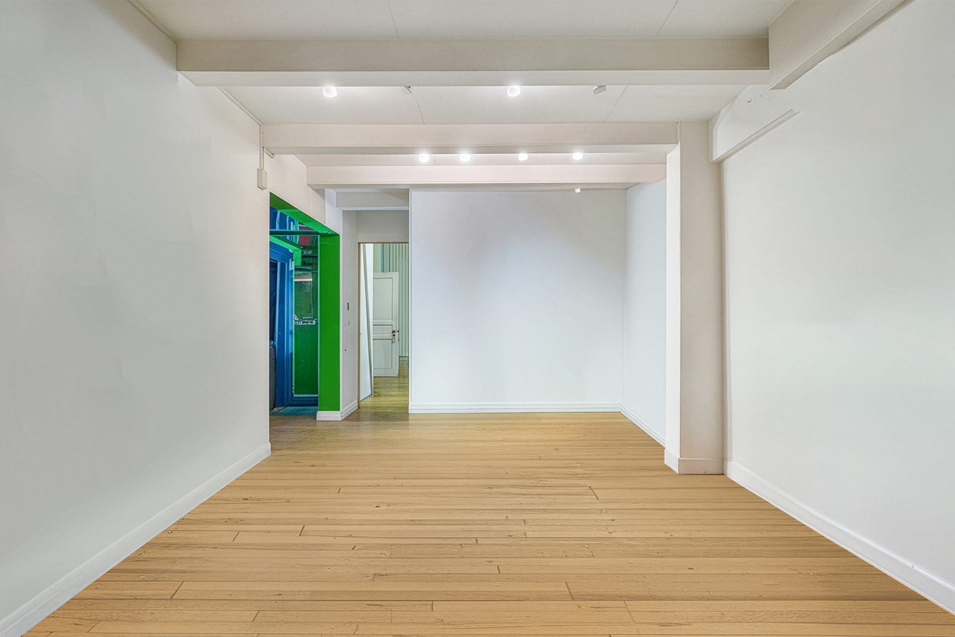 30 E 10th Street 2S