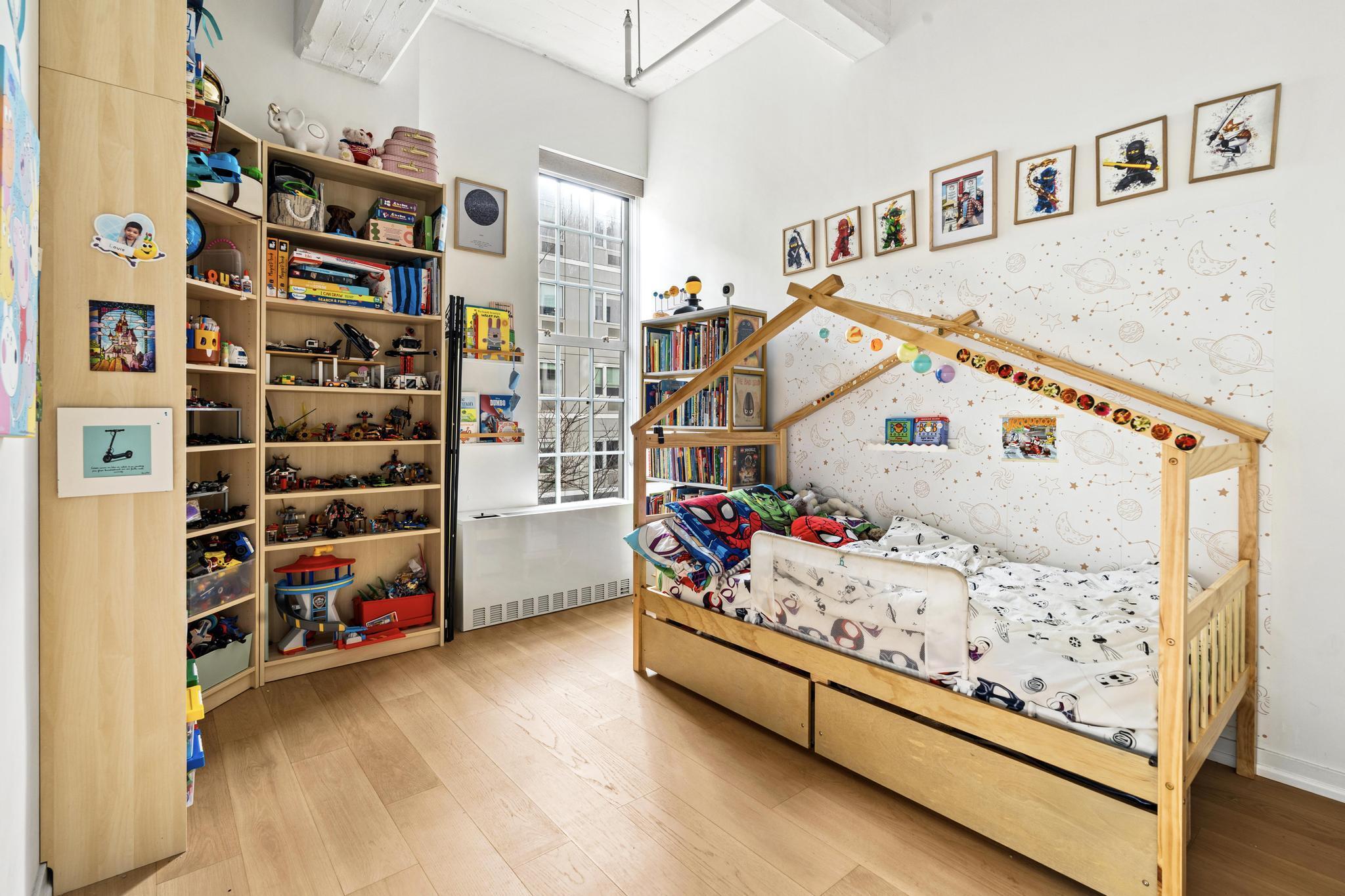 184 Kent Avenue D319