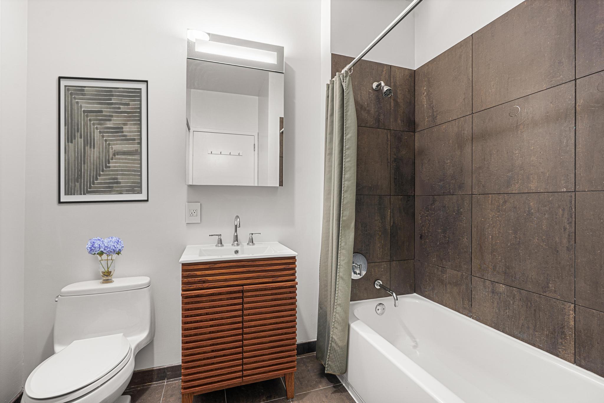 184 Kent Avenue D319