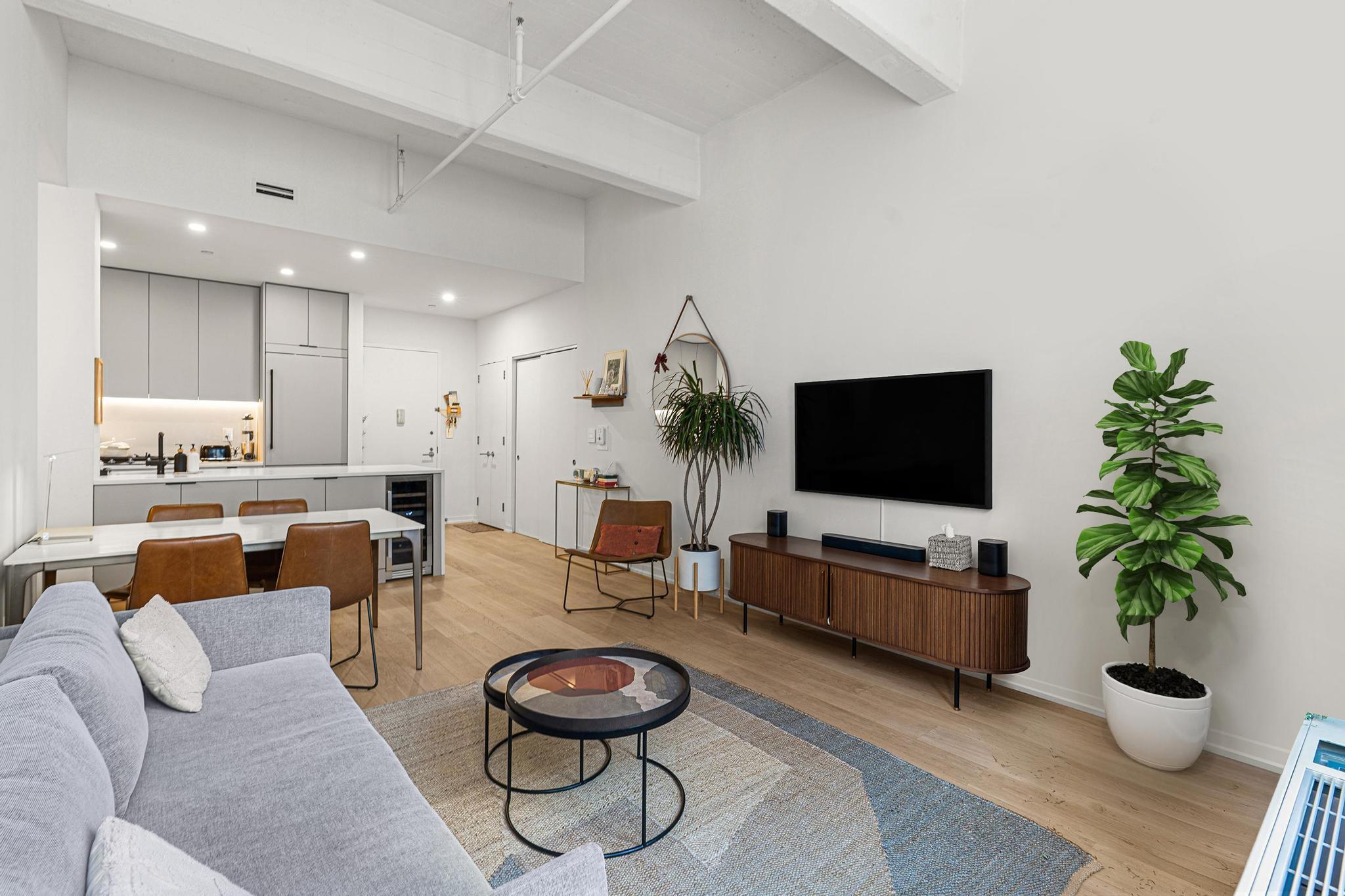 184 Kent Avenue D319