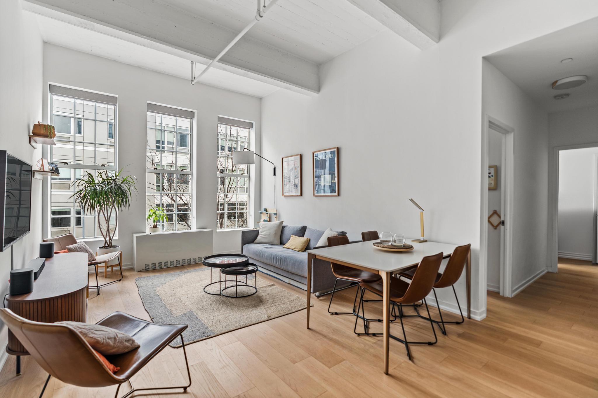 184 Kent Avenue D319