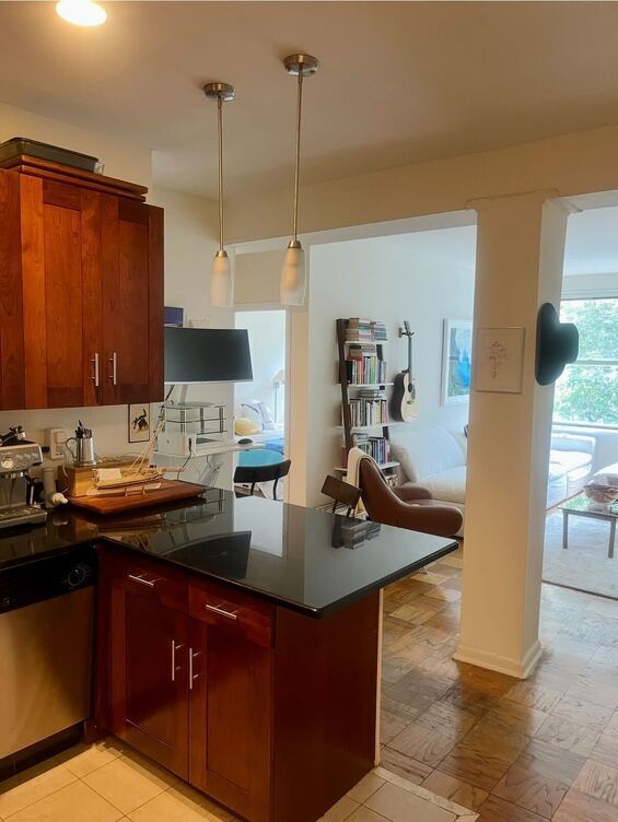 30 Christopher Street 3J