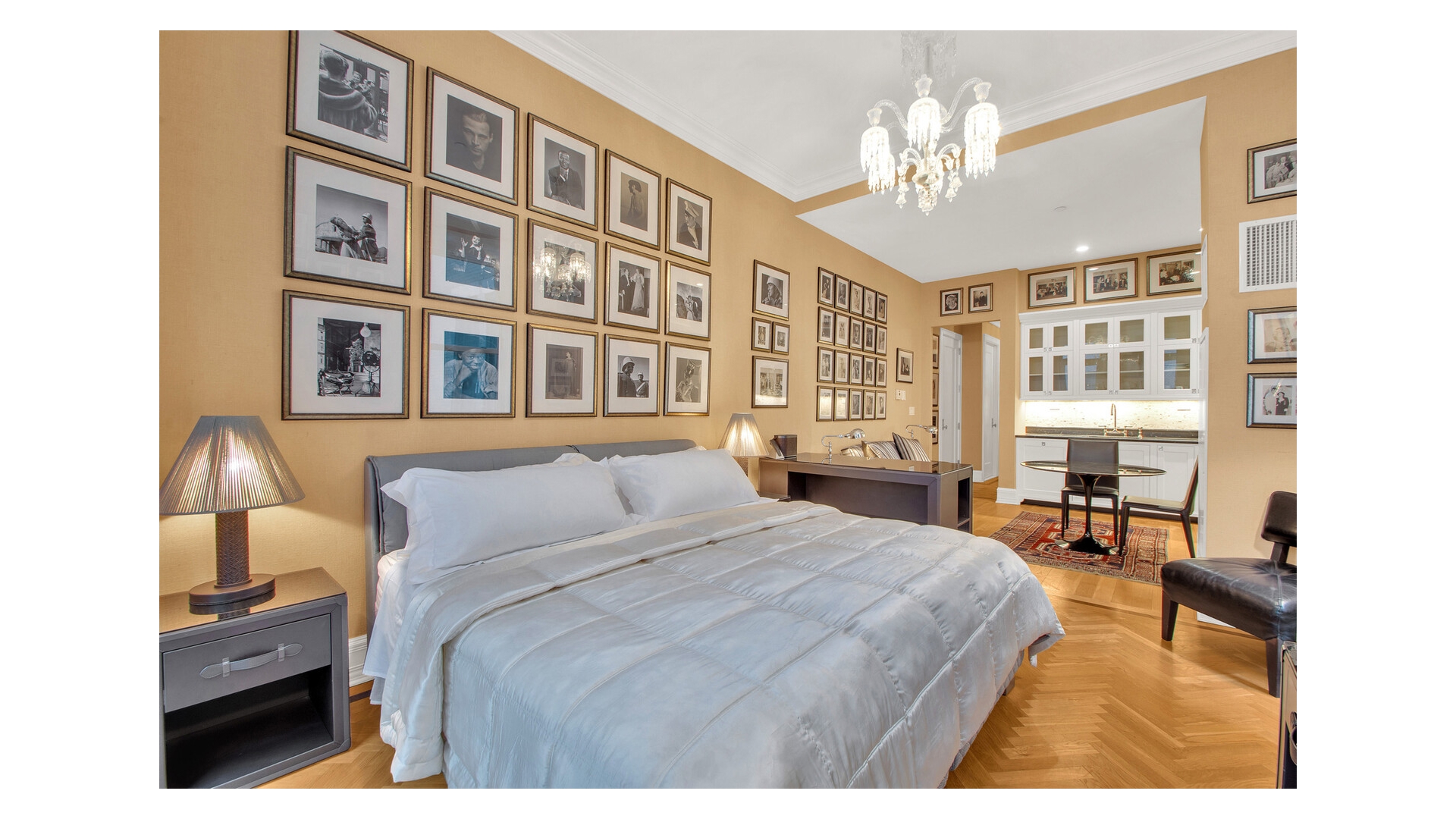 1 CENTRAL Park S 1202