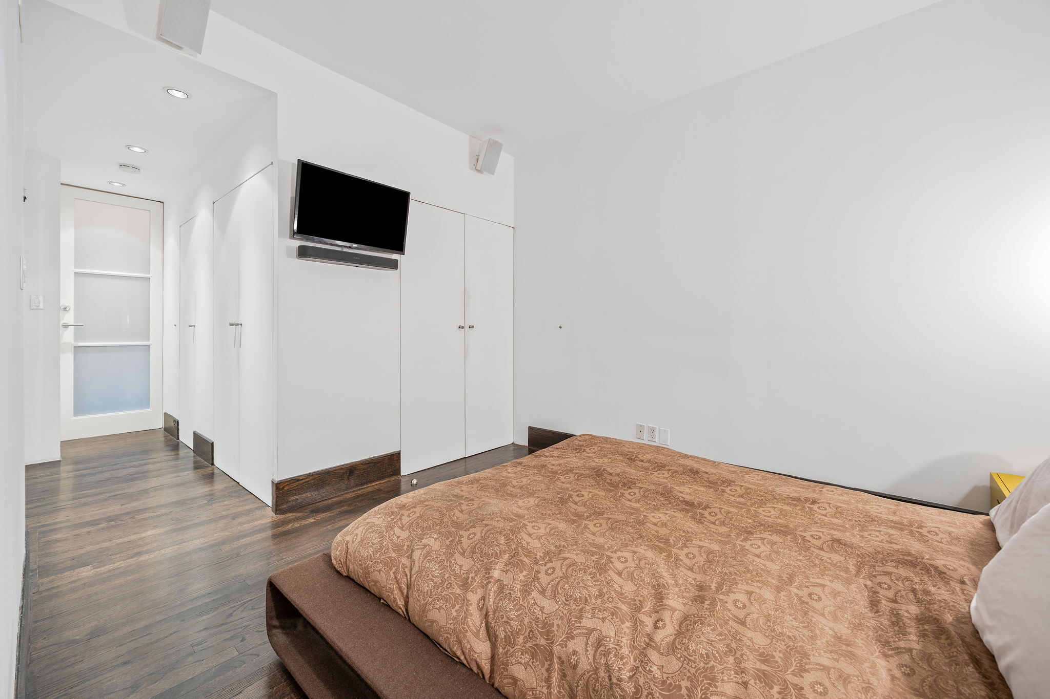 100 Central Park S 2B