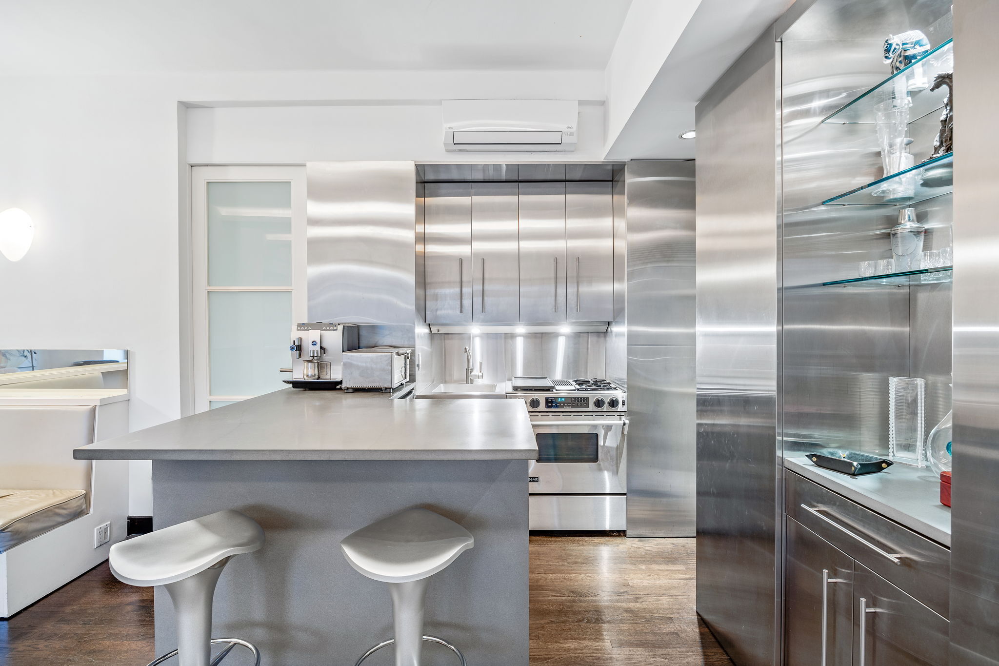 100 Central Park S 2B