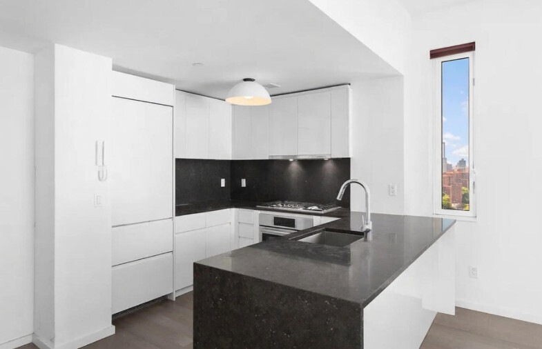 385 1st Avenue 18H