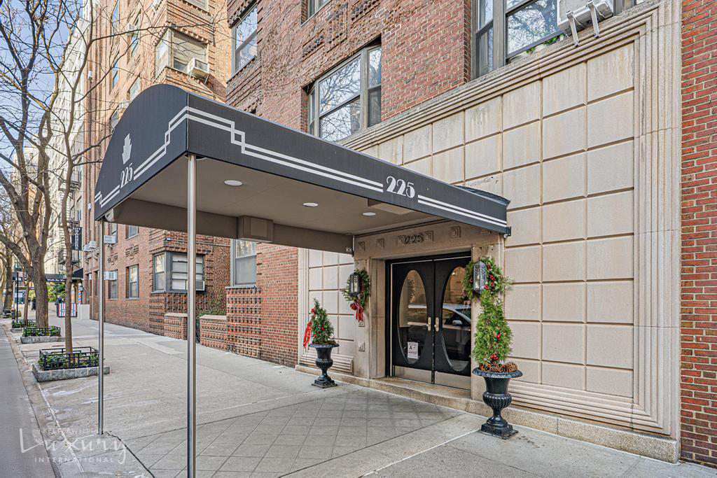 225 E 74th Street 4N