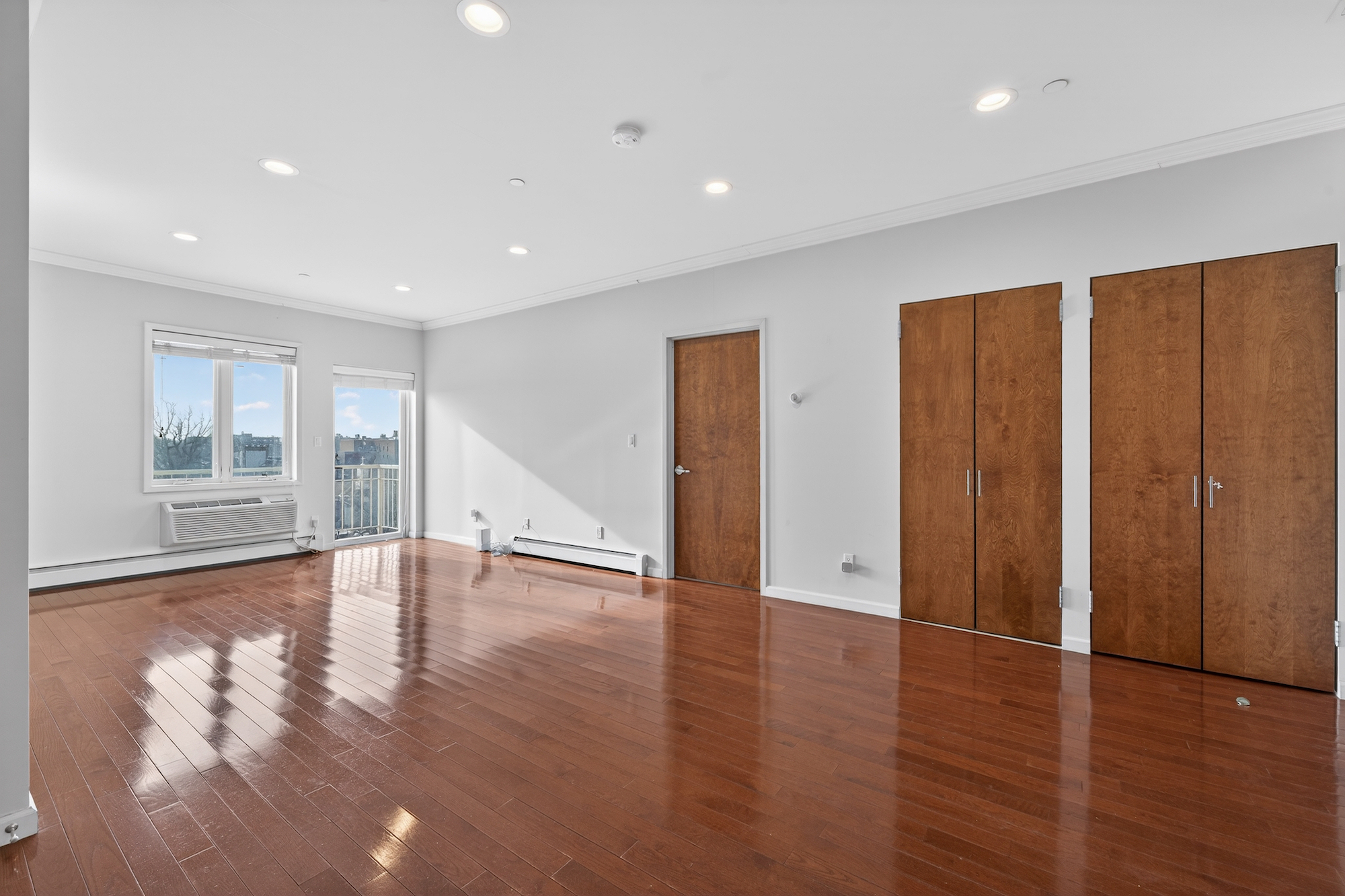 149-06 Northern Boulevard 501