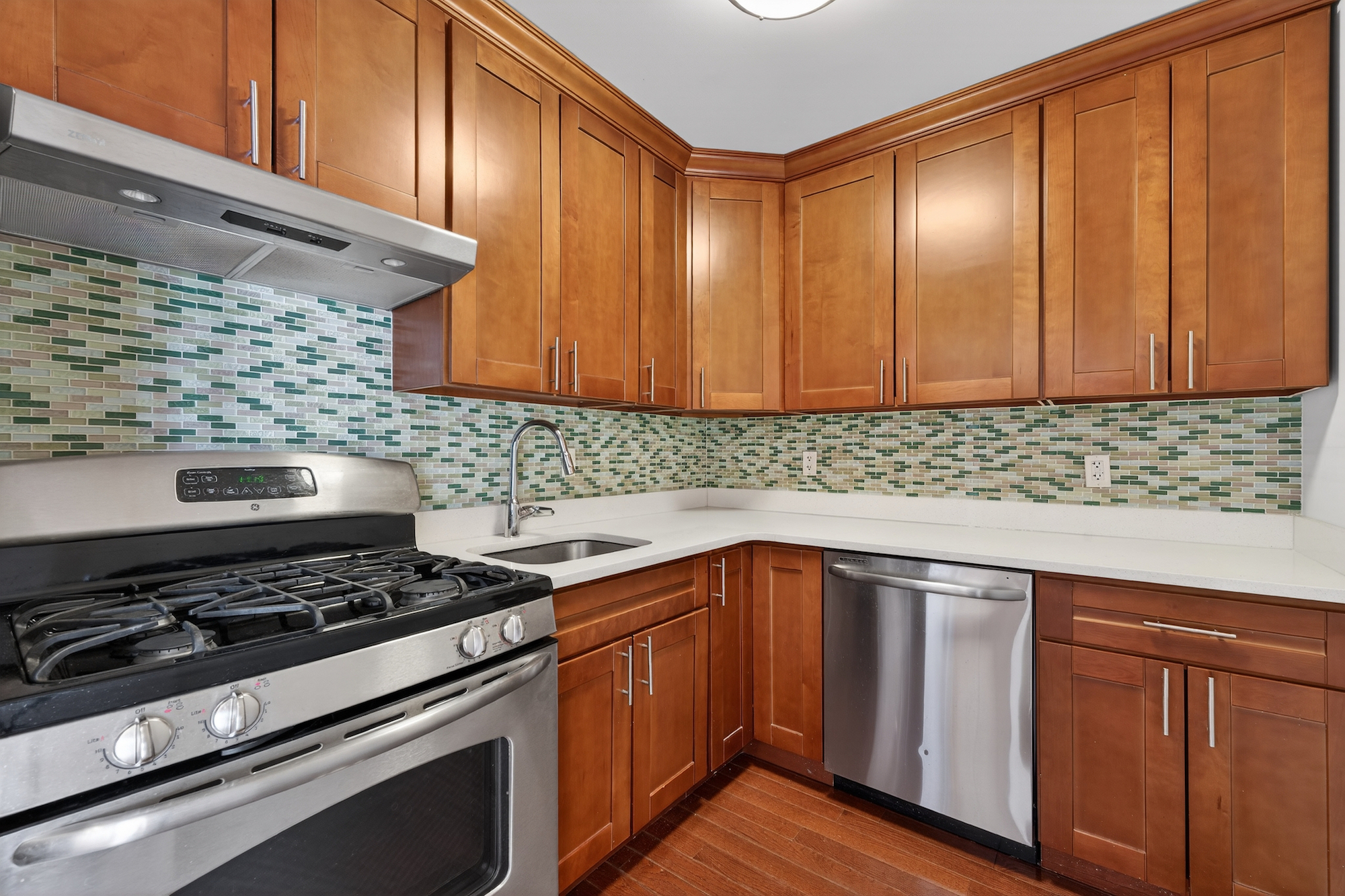 149-06 Northern Boulevard 501