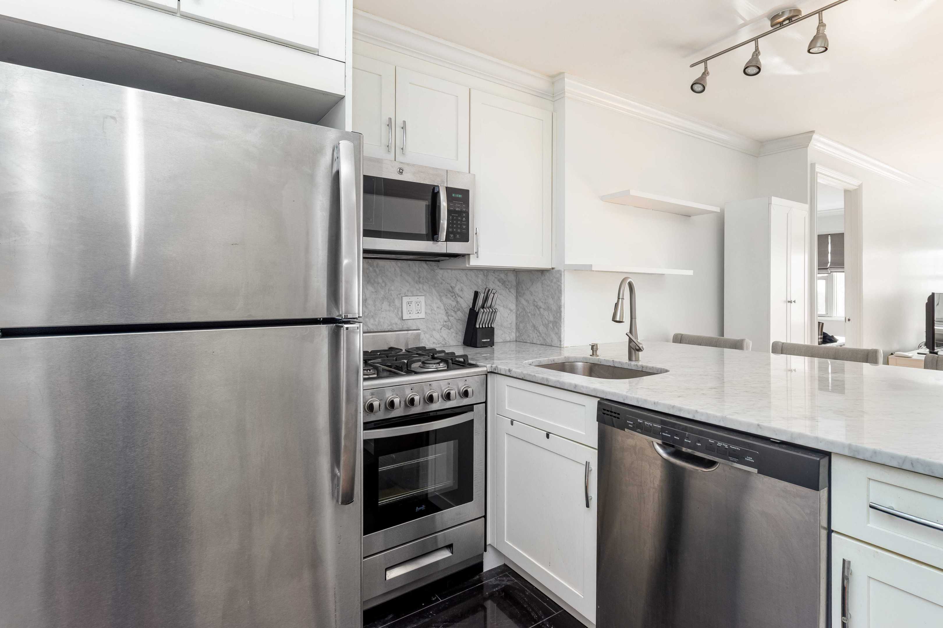 153 E 57th Street 6G