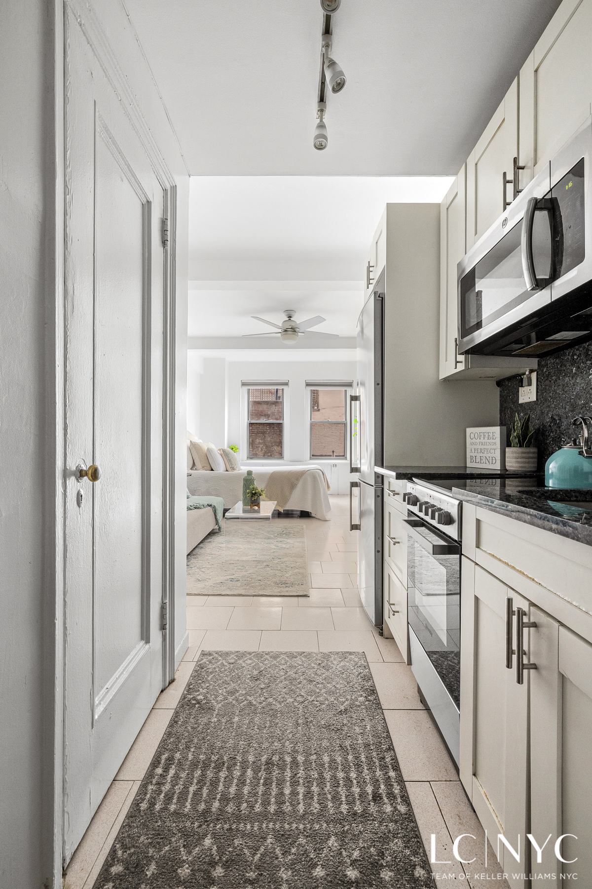 310 Riverside Drive 515