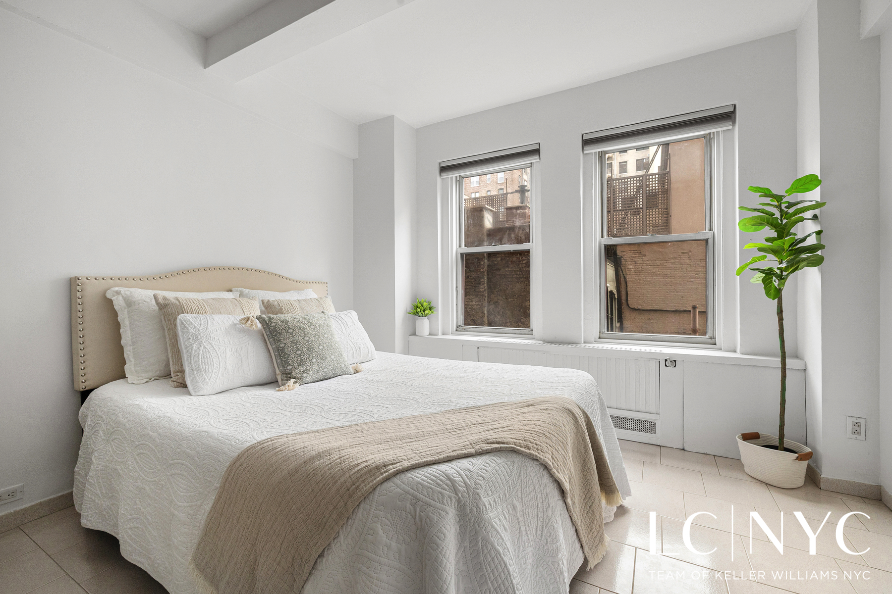 310 Riverside Drive 515