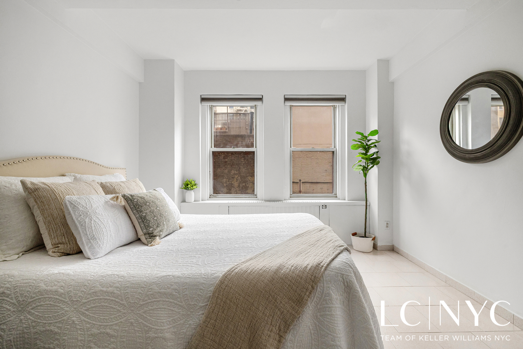 310 Riverside Drive 515
